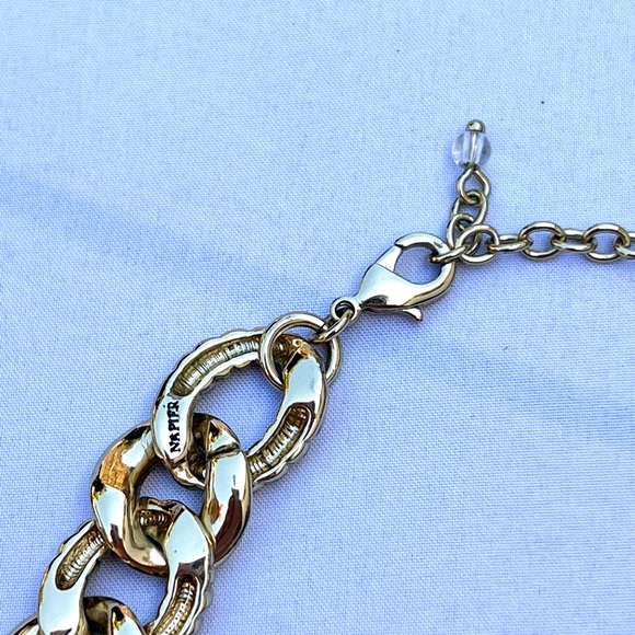 Vintage NAPIER Gold Tone Link Necklace - Picture 2 of 6